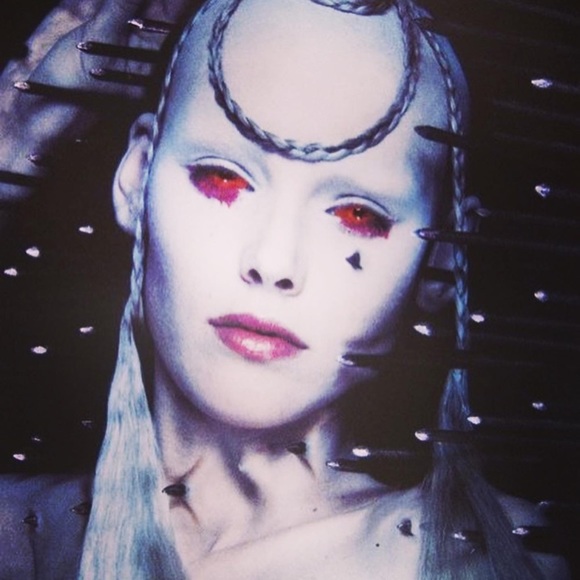 McQueen tribute enamel pin. - Picture 2 of 2